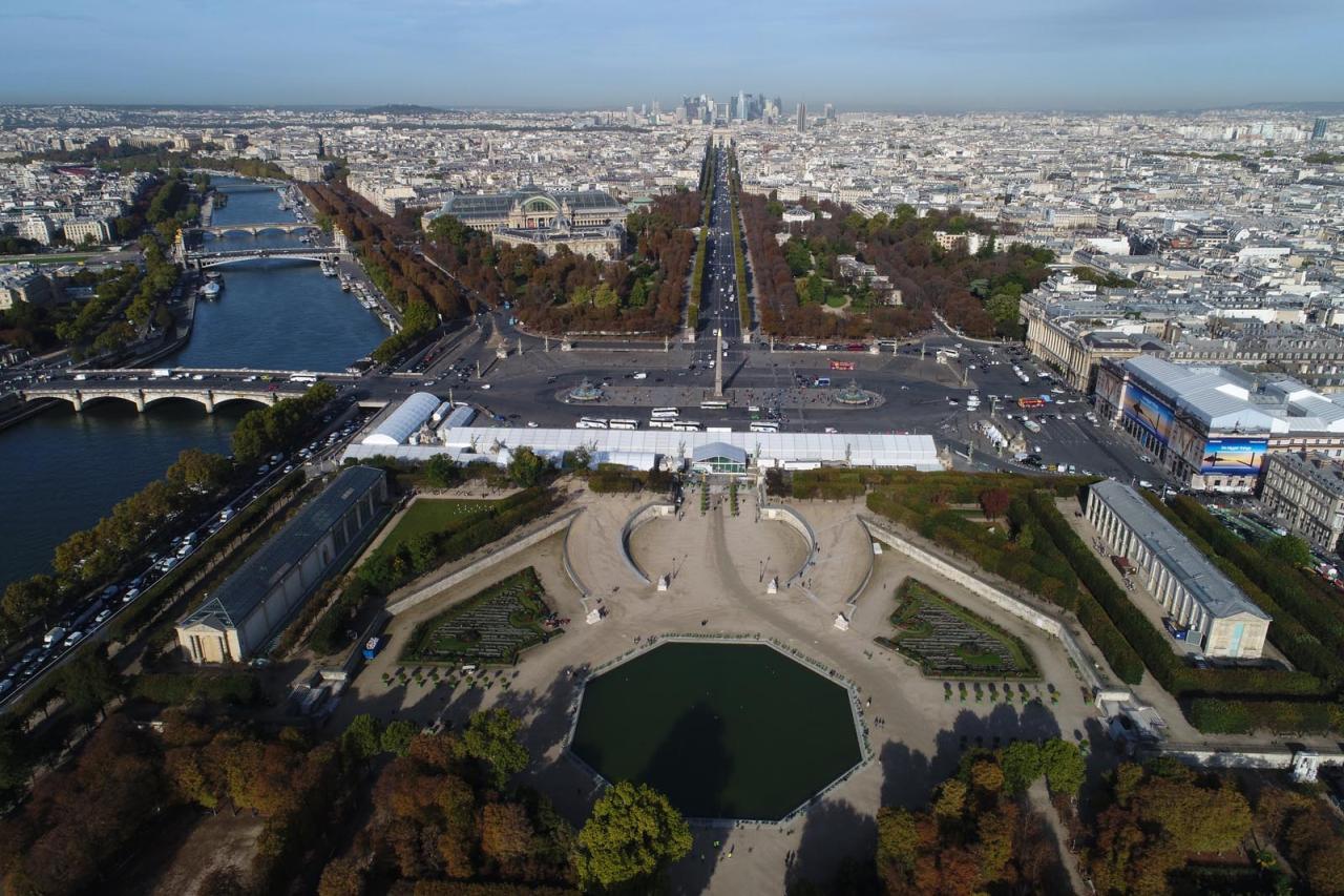 Drone paris